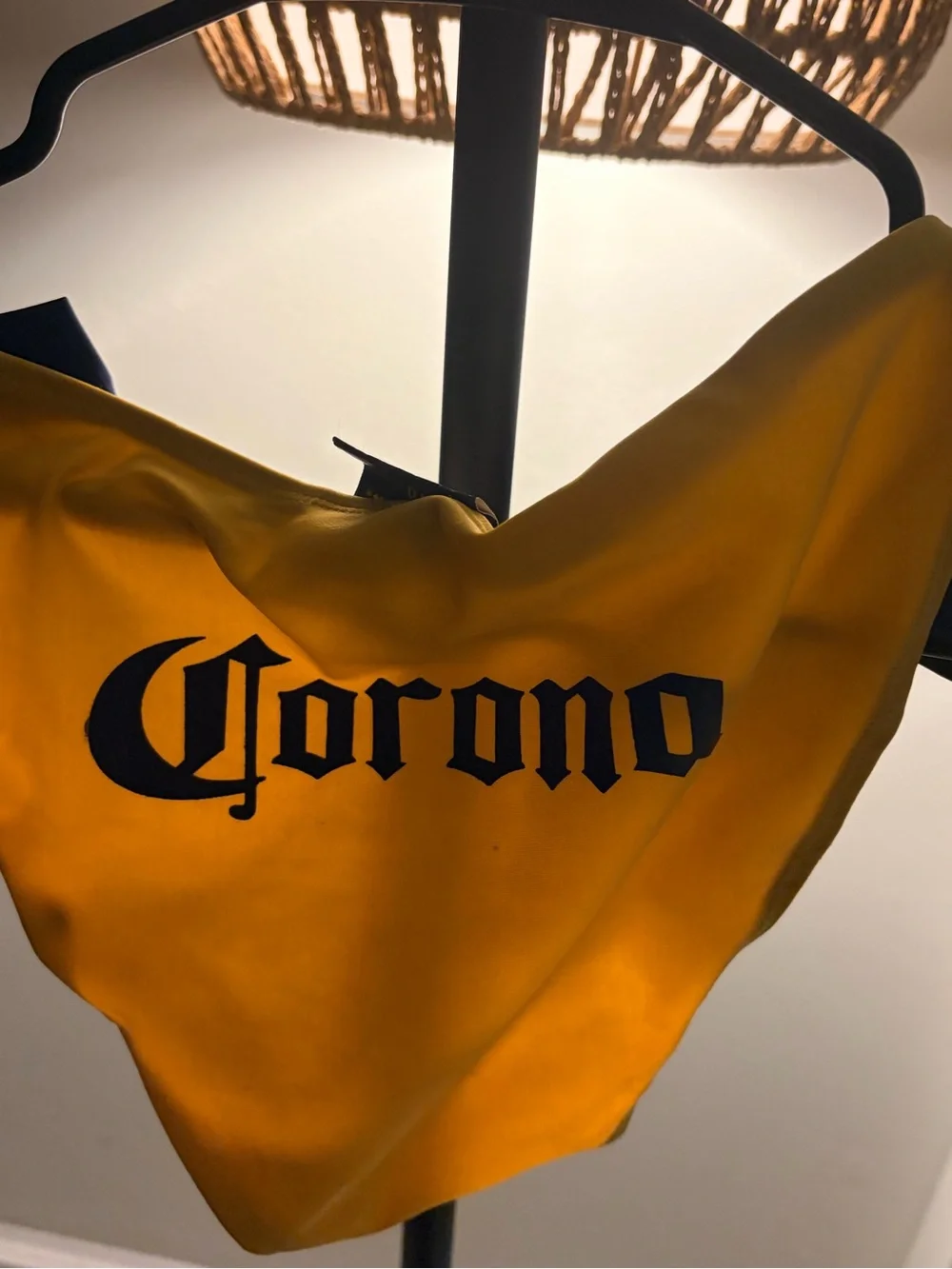 Corona bright yellow